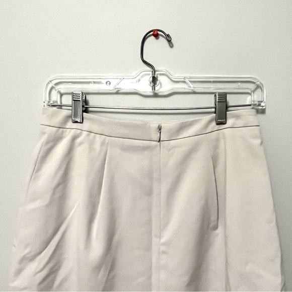 🎉RARE🎉 BCBGMaxAzria gray pearl layered pleated skirt - Picture 9 of 15